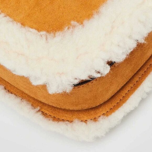 Gucci Light Brown Suede and Shearling Horsebit 1955 Small Bag - Picture 4 of 11